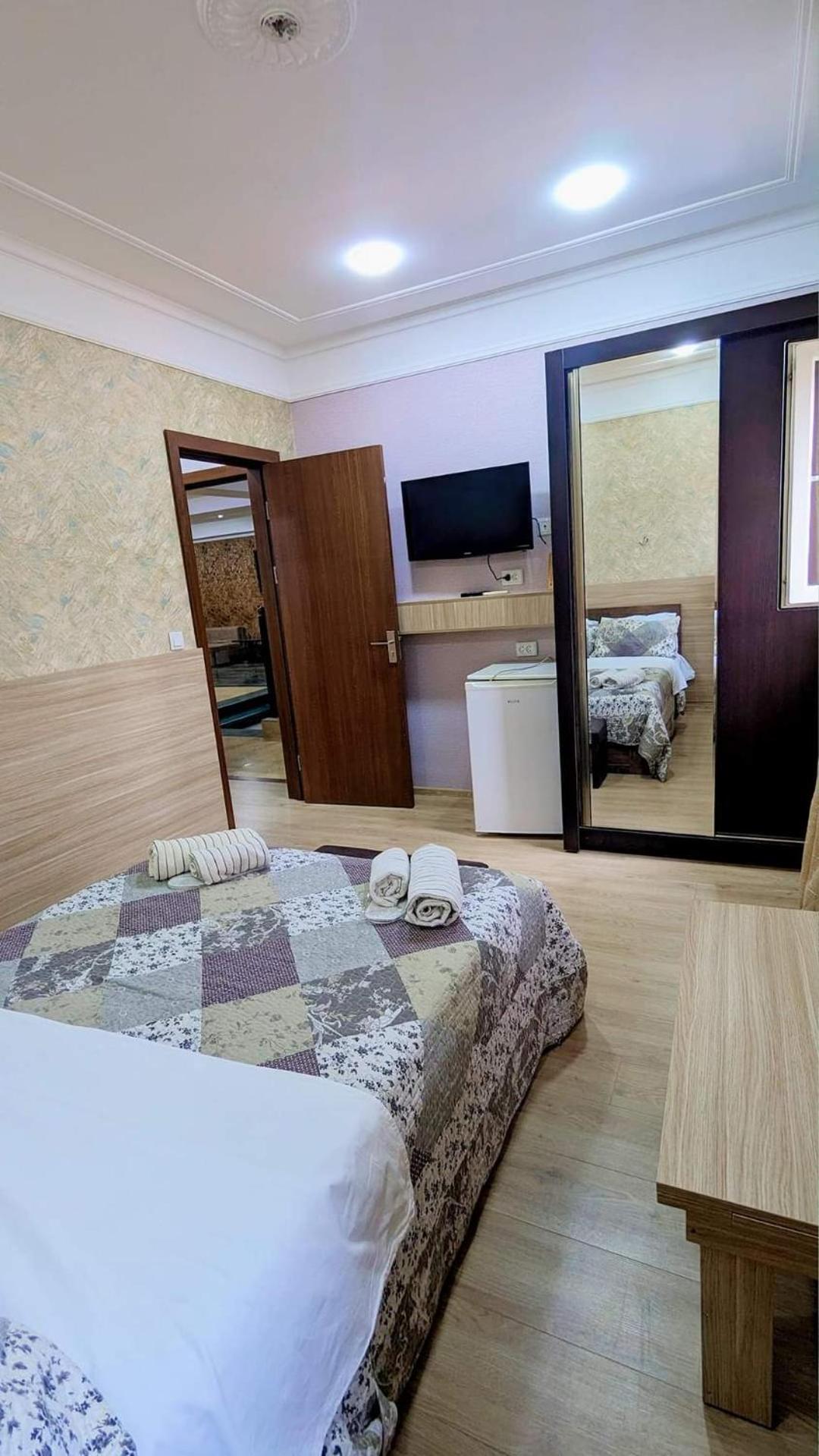 Dkd-Bridge Hotel Tbilisi Cameră foto