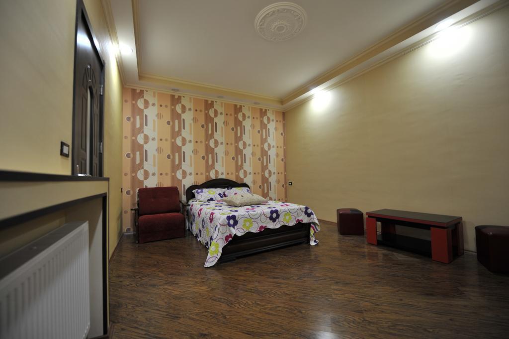Dkd-Bridge Hotel Tbilisi Exterior foto